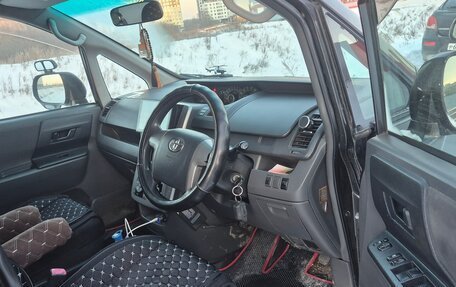 Toyota Noah III, 2008 год, 800 000 рублей, 5 фотография