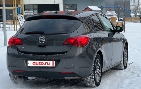 Opel Astra J, 2011 год, 555 000 рублей, 7 фотография