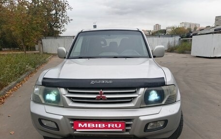 Mitsubishi Pajero III рестайлинг, 2002 год, 799 999 рублей, 2 фотография
