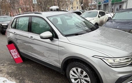 Volkswagen Tiguan II, 2021 год, 2 530 000 рублей, 11 фотография