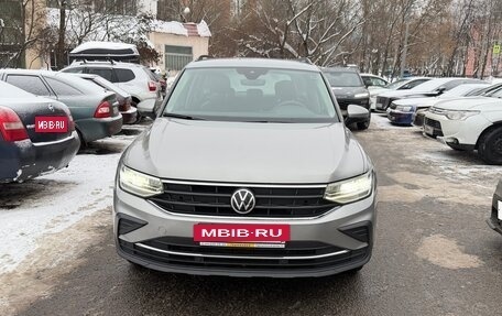 Volkswagen Tiguan II, 2021 год, 2 530 000 рублей, 10 фотография