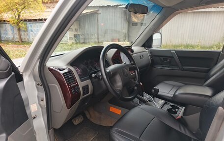 Mitsubishi Pajero III рестайлинг, 2002 год, 799 999 рублей, 12 фотография