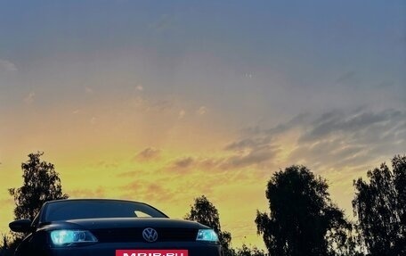 Volkswagen Jetta VI, 2014 год, 1 000 000 рублей, 2 фотография