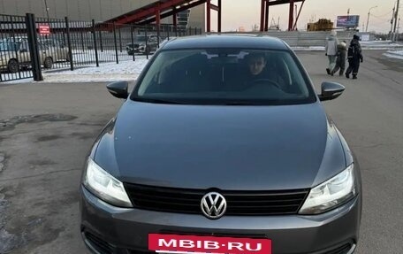 Volkswagen Jetta VI, 2014 год, 1 000 000 рублей, 7 фотография