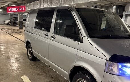 Volkswagen Transporter T5 рестайлинг, 2007 год, 1 050 000 рублей, 2 фотография
