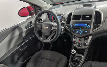Chevrolet Aveo III, 2015 год, 520 000 рублей, 9 фотография