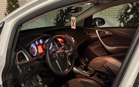 Opel Astra J, 2013 год, 830 000 рублей, 5 фотография