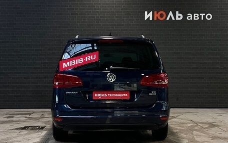 Volkswagen Sharan II, 2011 год, 1 420 000 рублей, 6 фотография