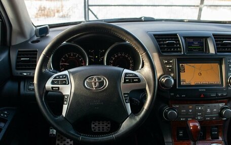 Toyota Highlander III, 2010 год, 1 950 000 рублей, 19 фотография