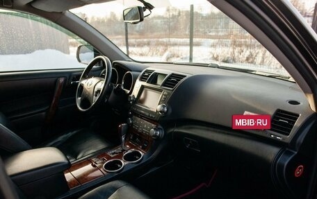 Toyota Highlander III, 2010 год, 1 950 000 рублей, 17 фотография