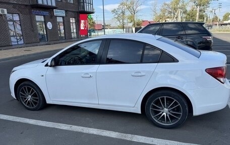 Chevrolet Cruze II, 2011 год, 700 000 рублей, 3 фотография