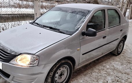 Renault Logan I, 2012 год, 325 000 рублей, 3 фотография