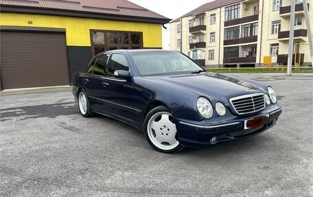 Mercedes-Benz E-Класс, 2000 год, 590 000 рублей, 4 фотография