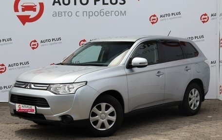 Mitsubishi Outlander III рестайлинг 3, 2013 год, 1 480 000 рублей, 1 фотография