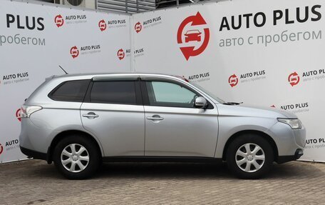 Mitsubishi Outlander III рестайлинг 3, 2013 год, 1 480 000 рублей, 3 фотография