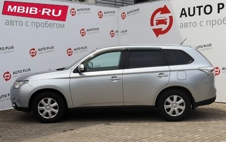 Mitsubishi Outlander III рестайлинг 3, 2013 год, 1 480 000 рублей, 4 фотография
