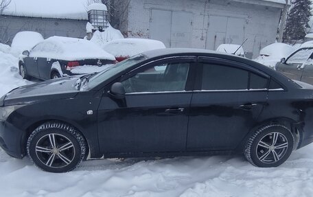 Chevrolet Cruze II, 2009 год, 750 000 рублей, 7 фотография