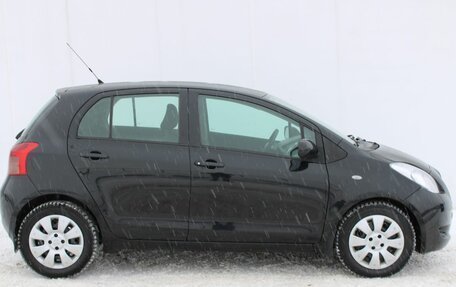 Toyota Yaris III рестайлинг, 2007 год, 423 000 рублей, 9 фотография