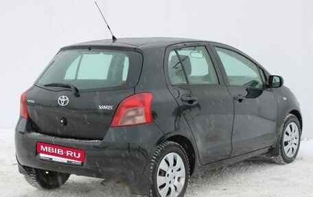 Toyota Yaris III рестайлинг, 2007 год, 423 000 рублей, 8 фотография