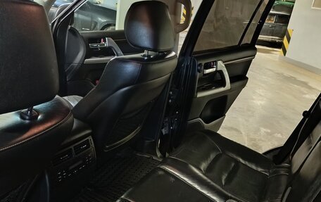 Toyota Land Cruiser 200, 2013 год, 2 950 000 рублей, 9 фотография