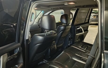 Toyota Land Cruiser 200, 2013 год, 2 950 000 рублей, 8 фотография