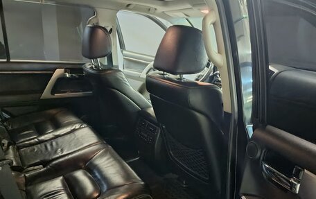 Toyota Land Cruiser 200, 2013 год, 2 950 000 рублей, 7 фотография