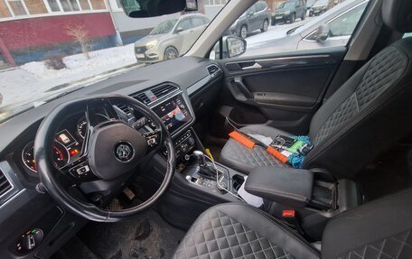 Volkswagen Tiguan II, 2017 год, 2 400 000 рублей, 9 фотография