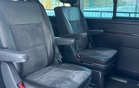 Volkswagen Multivan T5, 2010 год, 1 800 000 рублей, 13 фотография