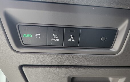 Volkswagen Touareg III, 2019 год, 4 700 000 рублей, 8 фотография