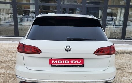 Volkswagen Touareg III, 2019 год, 4 700 000 рублей, 18 фотография