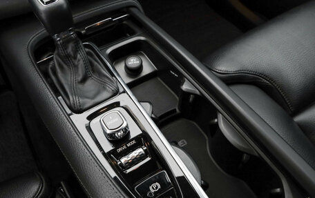 Volvo XC90 II рестайлинг, 2019 год, 4 699 000 рублей, 27 фотография