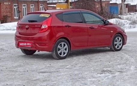 Hyundai Solaris II рестайлинг, 2012 год, 685 000 рублей, 5 фотография