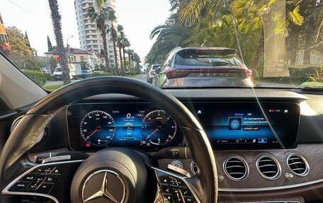 Mercedes-Benz E-Класс, 2021 год, 3 200 000 рублей, 6 фотография