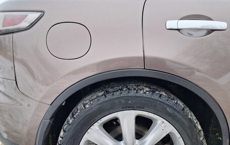 Infiniti FX I, 2006 год, 750 000 рублей, 12 фотография