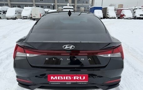 Hyundai Elantra, 2023 год, 1 100 000 рублей, 5 фотография
