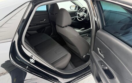 Hyundai Elantra, 2023 год, 1 100 000 рублей, 14 фотография