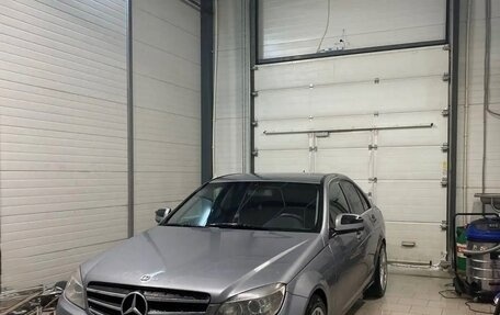 Mercedes-Benz C-Класс, 2007 год, 750 000 рублей, 1 фотография