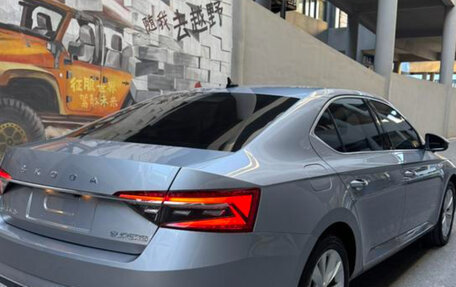 Skoda Superb III рестайлинг, 2021 год, 2 375 000 рублей, 6 фотография