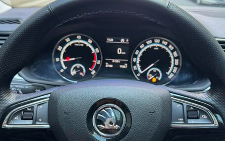 Skoda Superb III рестайлинг, 2021 год, 2 375 000 рублей, 20 фотография