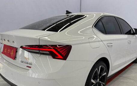 Skoda Octavia IV, 2021 год, 2 500 000 рублей, 3 фотография