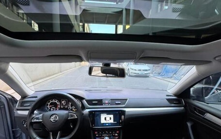 Skoda Superb III рестайлинг, 2021 год, 2 375 000 рублей, 13 фотография