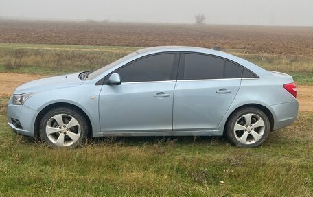 Chevrolet Cruze II, 2009 год, 650 000 рублей, 4 фотография