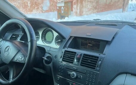 Mercedes-Benz C-Класс, 2007 год, 750 000 рублей, 10 фотография