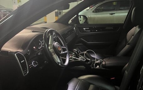 Porsche Cayenne III, 2018 год, 6 300 000 рублей, 6 фотография