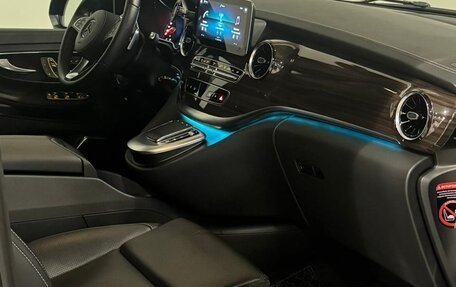 Mercedes-Benz V-Класс, 2023 год, 11 000 000 рублей, 15 фотография