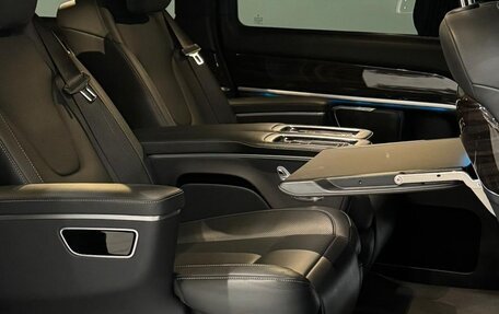 Mercedes-Benz V-Класс, 2023 год, 11 000 000 рублей, 19 фотография