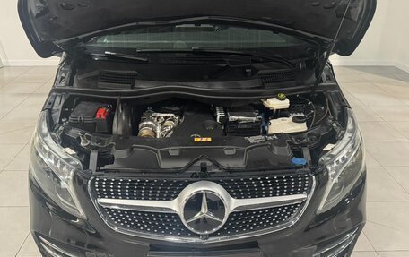 Mercedes-Benz V-Класс, 2023 год, 11 000 000 рублей, 10 фотография