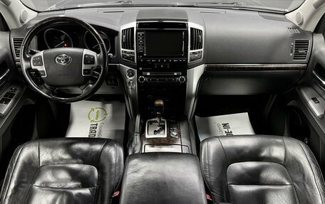 Toyota Land Cruiser 200, 2012 год, 3 595 000 рублей, 11 фотография