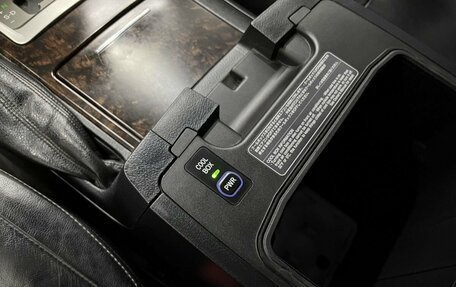 Toyota Land Cruiser 200, 2012 год, 3 595 000 рублей, 26 фотография