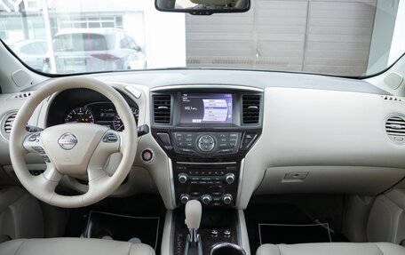 Nissan Pathfinder, 2014 год, 1 775 000 рублей, 19 фотография